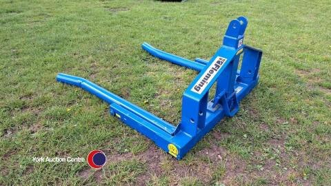 Fleming HDBBT single round bale carrier, unused