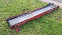 Conveyor 2.8m long 300mm wide - 2