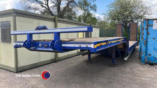MAC 45ft step frame low loader, hydraulic ramps, outriggers, recent tyres and airbags.