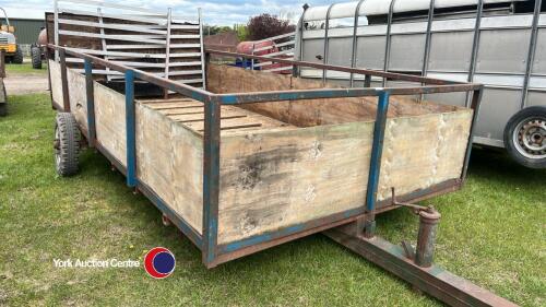 Pig moving trailer