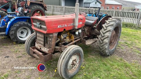 Massey Ferguson 135 vintage tractor, no V5, key in office