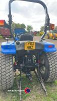 New Holland TC40D tractor on turf tyres, one owner from new, FY02 NMZ, key in office - 6