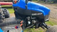 New Holland TC40D tractor on turf tyres, one owner from new, FY02 NMZ, key in office - 9