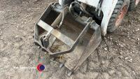 Bobcat 443 skid steer loader c/w much grab - 6