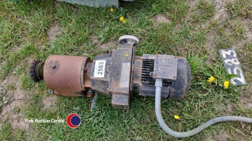 3 phase motor with reduction gearbox ex Tong grader
