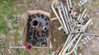 Seeder plates and dist. head - 3