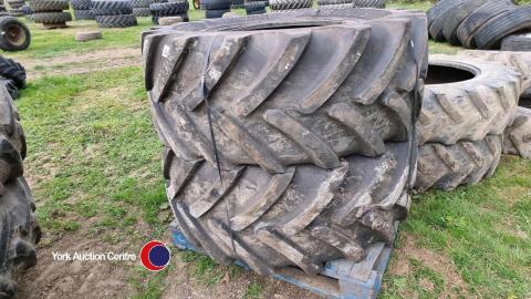 Pair Michelin tyres 600/65R28