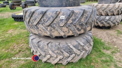 Stocks rear dual wheels, Michelin Agribib 520/85R42 c/w clamps, 50%