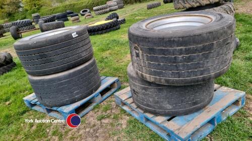 4 x 455/45 R22.5 wheels and tyres