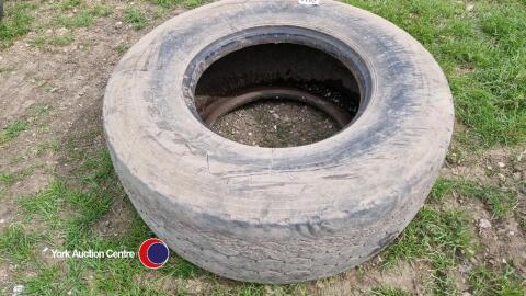 445/65R22.5