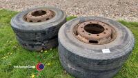 4 x Bridgestone 11R22.5 tyres - 4