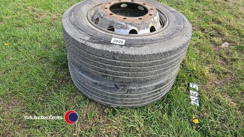 Pair of wheels and tyres 275/20R10 stud tyres