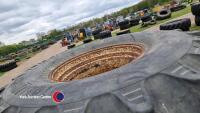 Trelleborg 900/60-32 wheels, good both running tubeless - 2