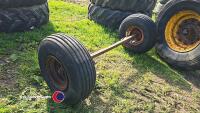 Axle wheel and tyres