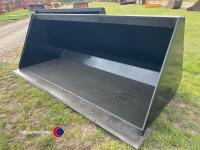 Bucket, Manitou brackets - 2
