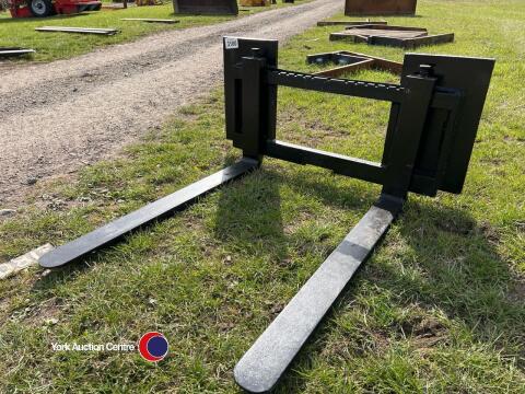 Pallet tines, Euro brackets
