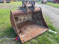 36in digging bucket - 2