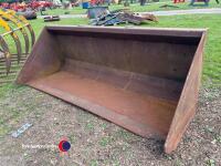 Telehandler bucket