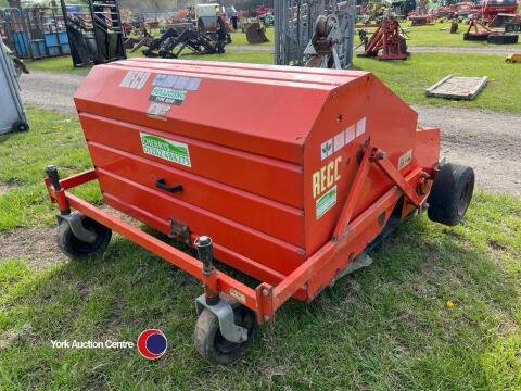 Reco BSW tractor mounted 4ft paddock sweeper collector c/w PTO shift