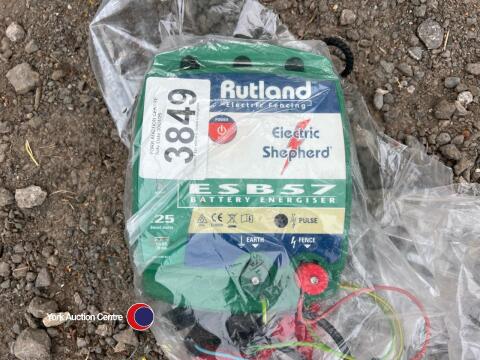 Rutland 12v electric fence energizer