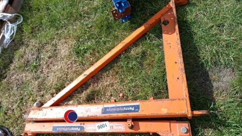 Penny hydraulics body mount cranes