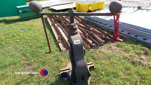 Norton fly press