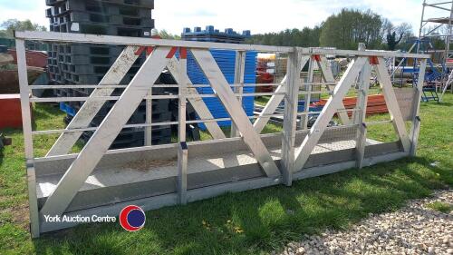 Aluminium walkway