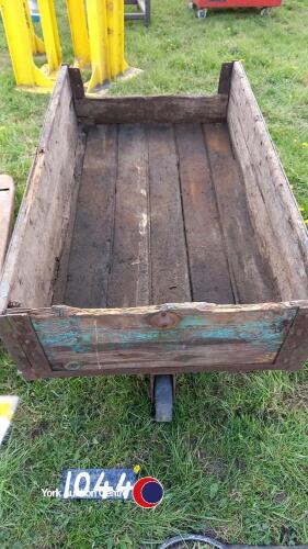2 hand trolleys