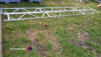 2 x 5m aluminium scaffolding beams