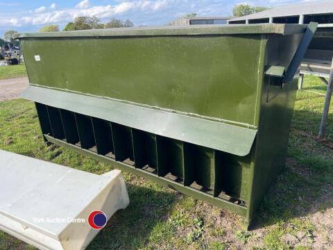 Outdoor pig feeder (200 pigs)