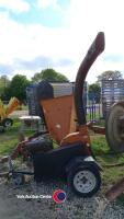 Bearcat trailed wood chipper, Honda 20hp engine - 2