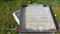 Quantity of manhole lids - 2