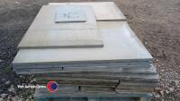 Pallets of reclaimed sandstone - 3