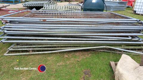 Quantity of Heras type fence panels