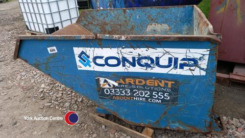 Fork lift tipping skip