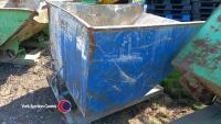 Forklift tipping skip - 2