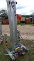 Sumner 2412 material lift builders hoist with forks - 3