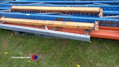 Quantity of pallet racking