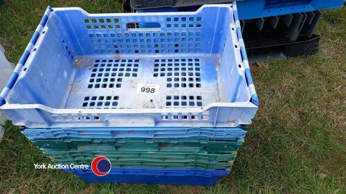 7 storage boxes
