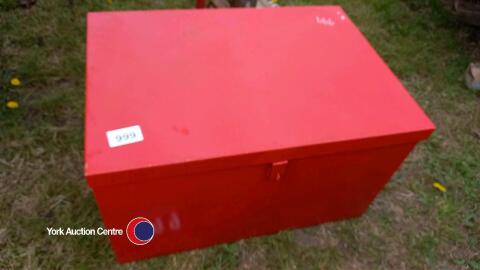 Tool storage locker/box