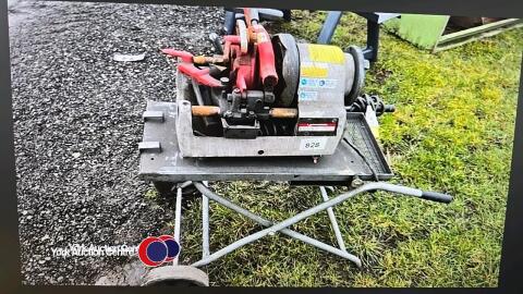 Rothenberger Ropower 50R pipe threader with table