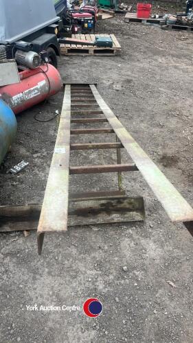 Heavy duty ladders