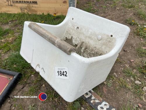 Pot sink