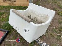 Pot sink