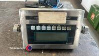 Cattle weigh, weighing platform and LP7510B weigh head, this lot is untested, , control box in office - 4