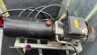 Bateman fully hydraulic squeeze crush, had little use and perfect working order - 5