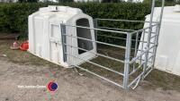 2 x calf hutches with HD Teemore pens - 4