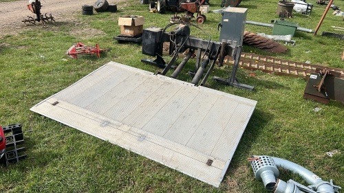 Luton van tail lift