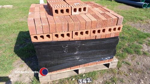 Carlton red rustic bricks (530) 65mm x 215mm