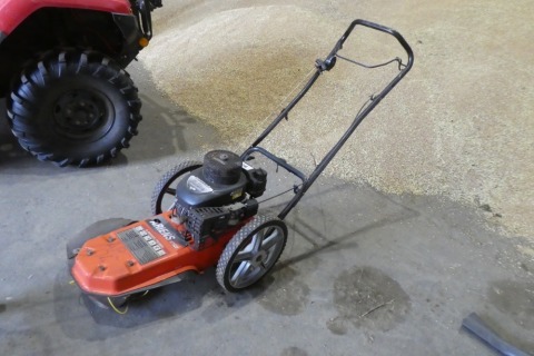Ariens ST622 wheeled strimmer